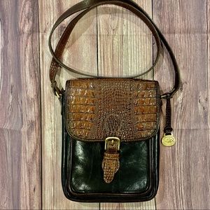 Gorgeous vintage Brahmin crossbody bag